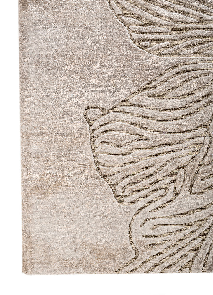 azalea ivory bamboo silk and zari hand knotted Rug - Corner azalea ivory bamboo silk and zari hand knotted Rug - Corner