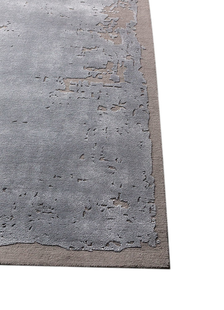 aprezo blue wool and bamboo silk hand knotted Rug - Corner