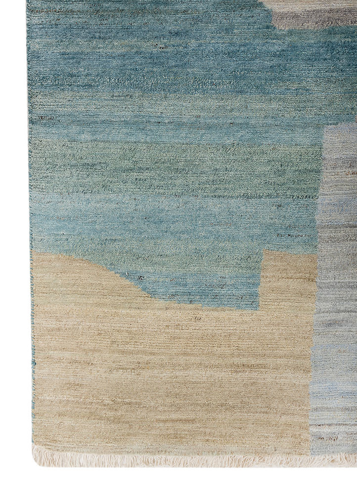 blythe gold wool hand knotted Rug - Corner