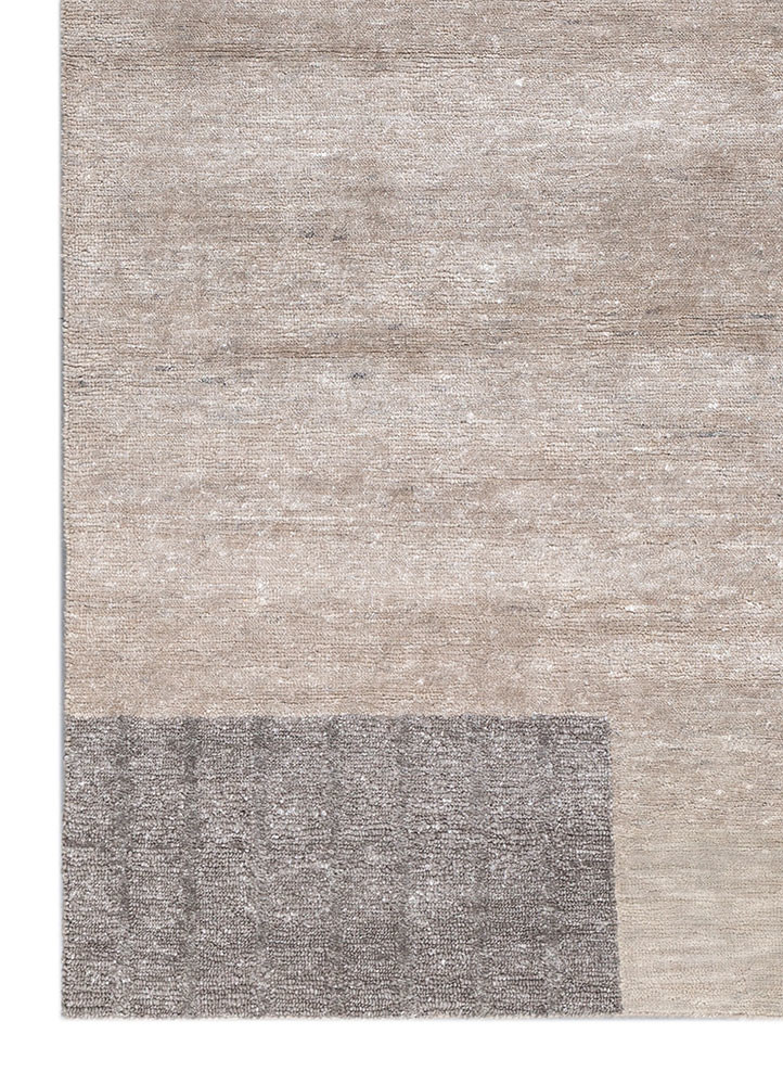 blythe grey and black wool hand knotted Rug - Corner