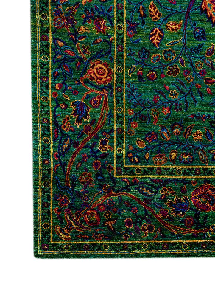 aprezo green silk hand knotted Rug - Corner