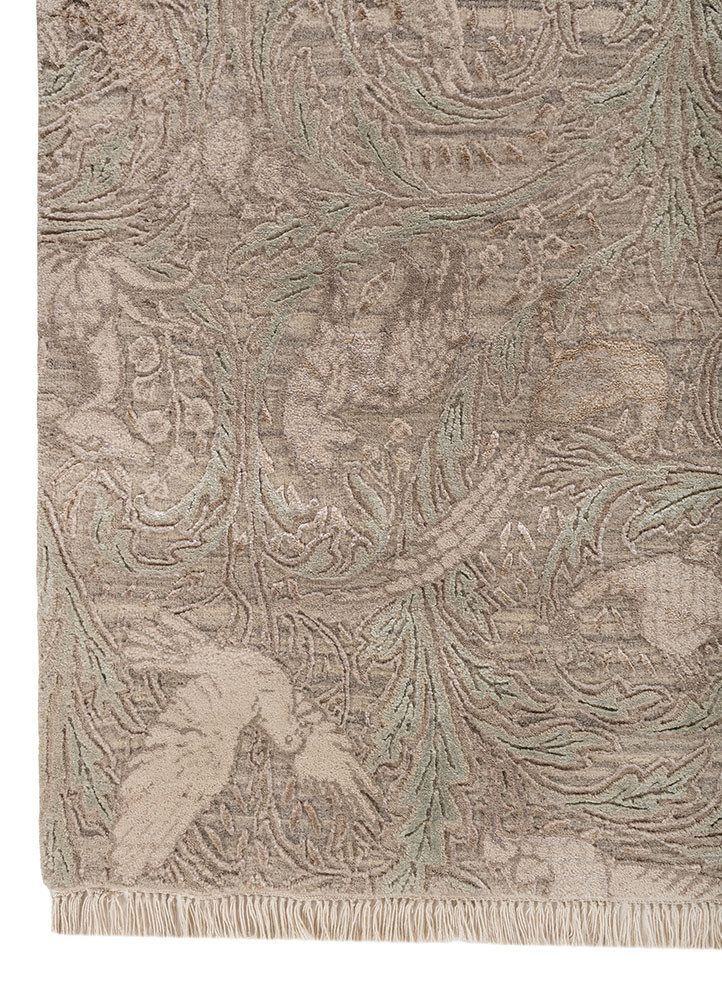 aprezo ivory wool and bamboo silk hand knotted Rug - Corner