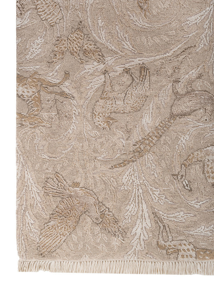 aprezo ivory wool and bamboo silk hand knotted Rug - Corner