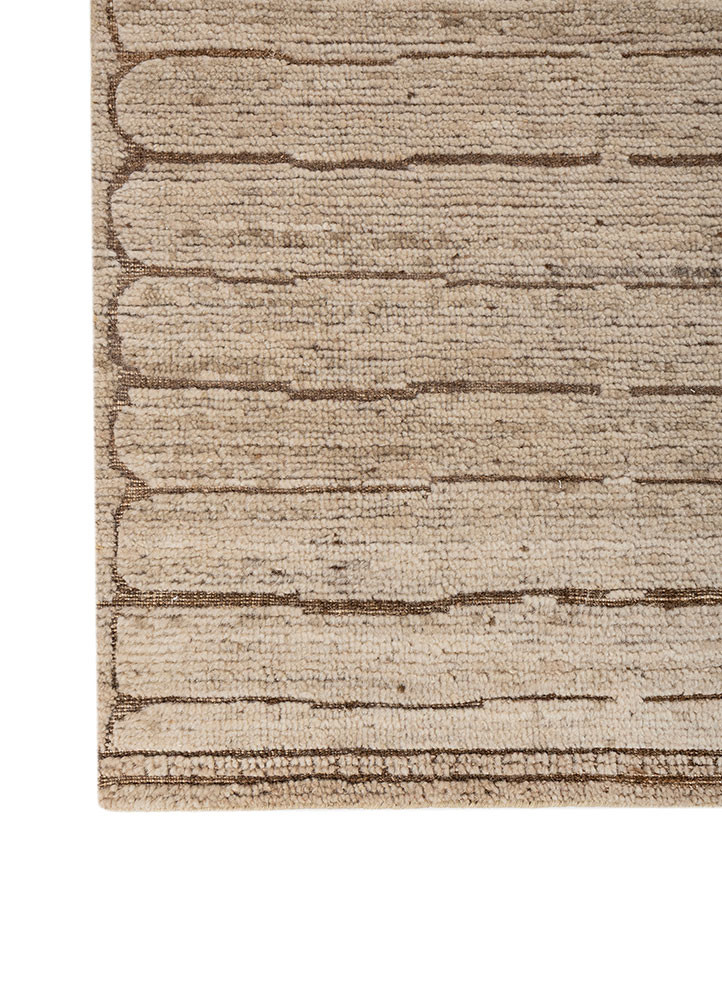 aprezo gold wool hand knotted Rug - Corner