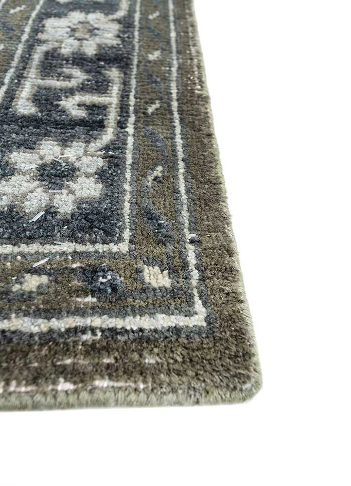 erbe green wool hand knotted Rug - Corner