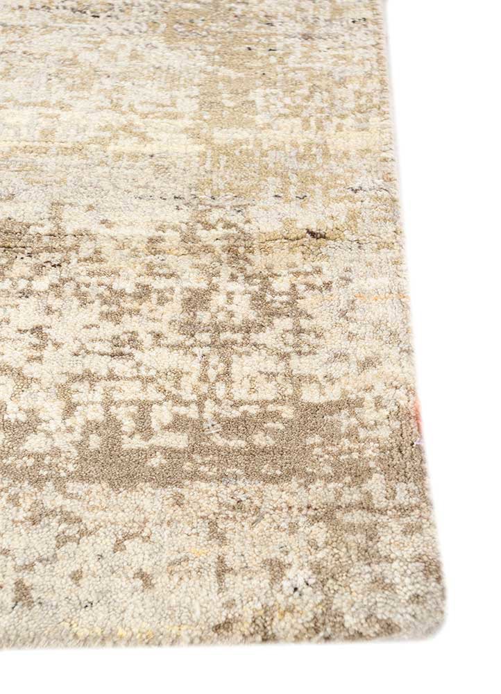 uvenuti ivory wool hand knotted Rug - Corner