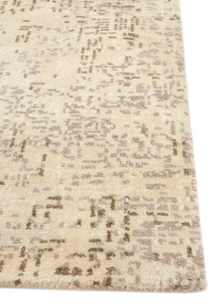 uvenuti ivory wool hand knotted Rug - Corner