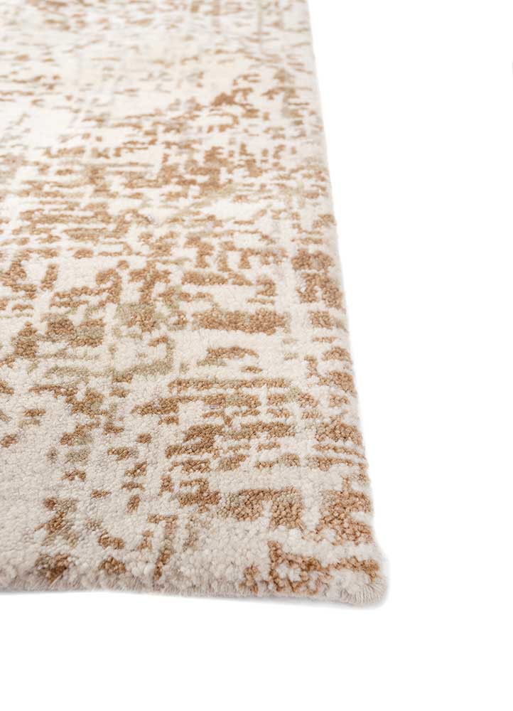 uvenuti ivory wool hand knotted Rug - Corner