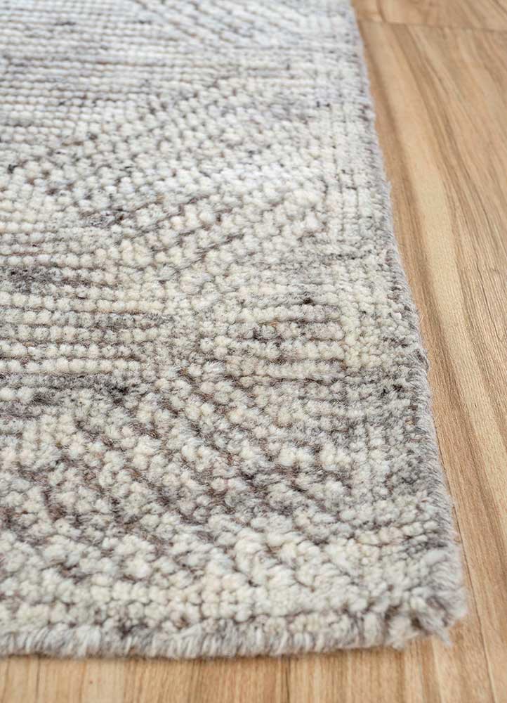 clan ivory wool hand knotted Rug - Corner clan ivory wool hand knotted Rug - Corner