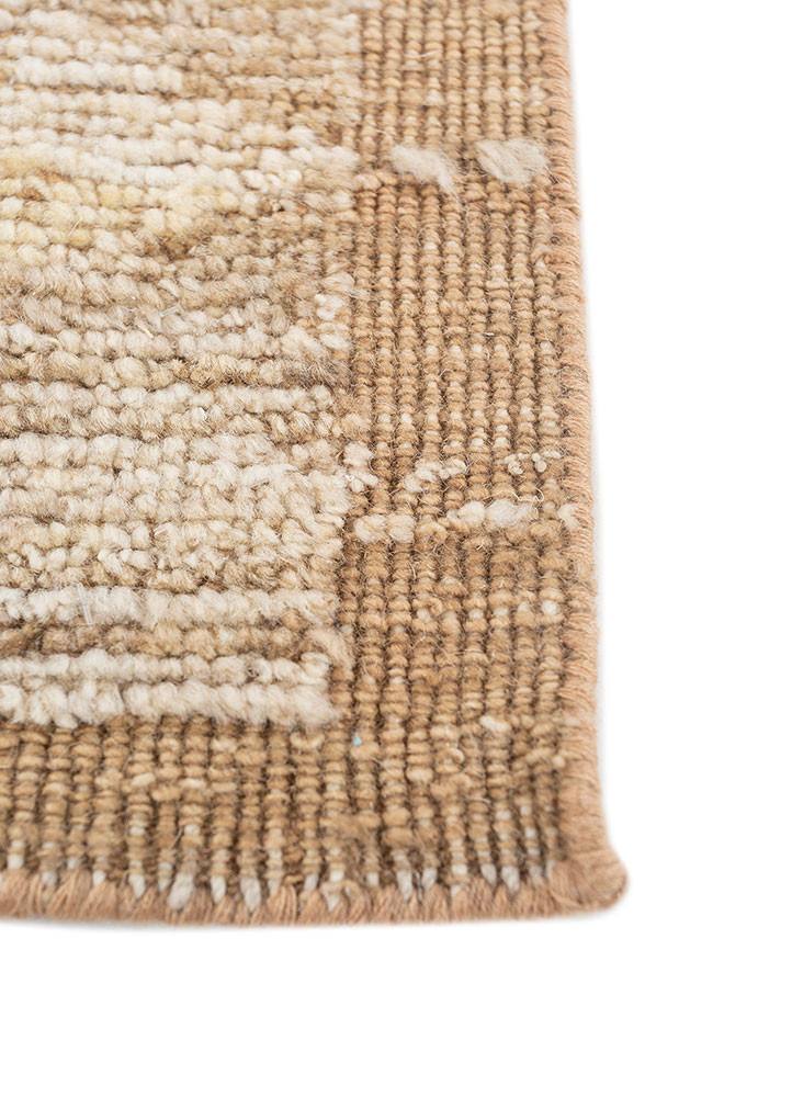 manifest ivory wool hand knotted Rug - Corner
