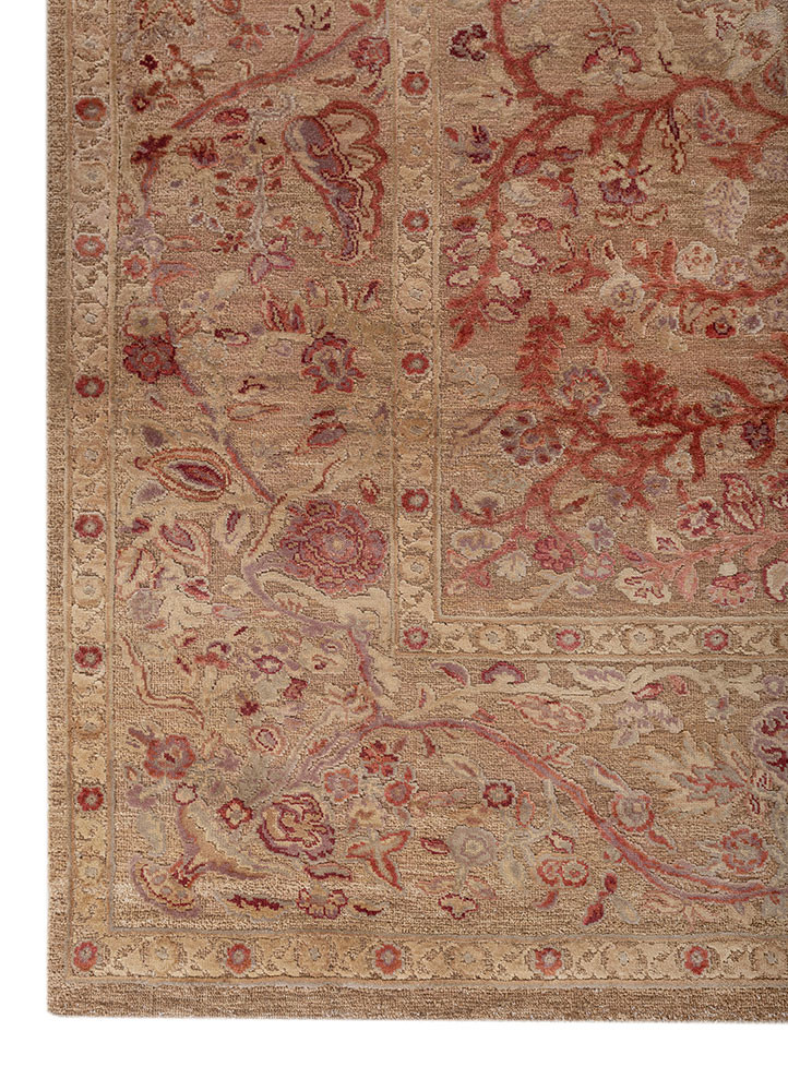 aprezo gold wool and silk hand knotted Rug - Corner