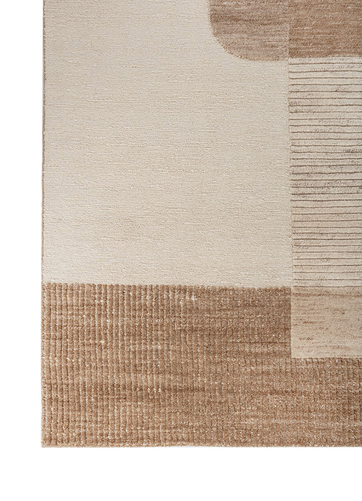 blythe ivory wool hand knotted Rug - Corner