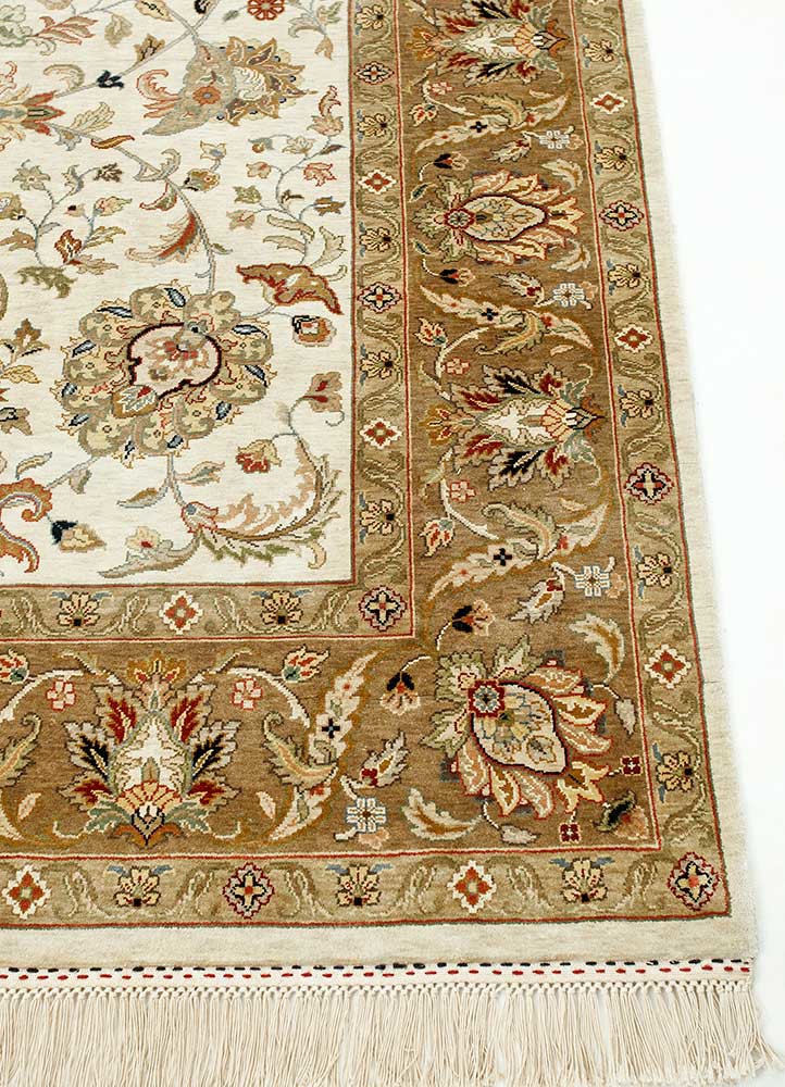 gulmarg ivory silk hand knotted Rug - Corner gulmarg ivory silk hand knotted Rug - Corner