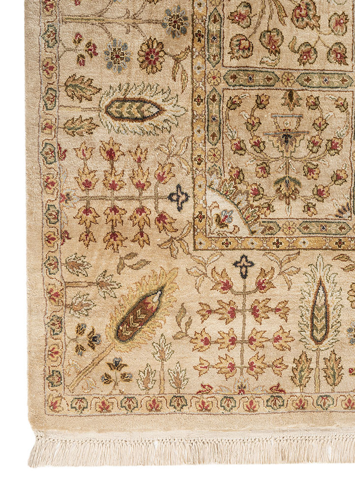 gulmarg ivory silk hand knotted Rug - Corner gulmarg ivory silk hand knotted Rug - Corner
