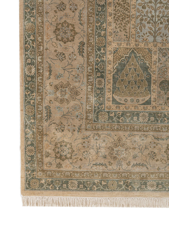 gulmarg ivory silk hand knotted Rug - Corner