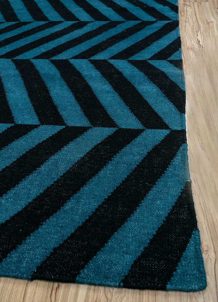 indusbar blue wool flat weaves Rug - Corner