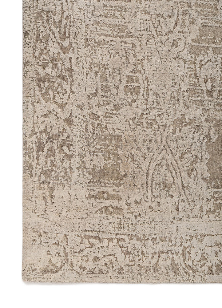 far east ivory wool and silk hand knotted Rug - Corner