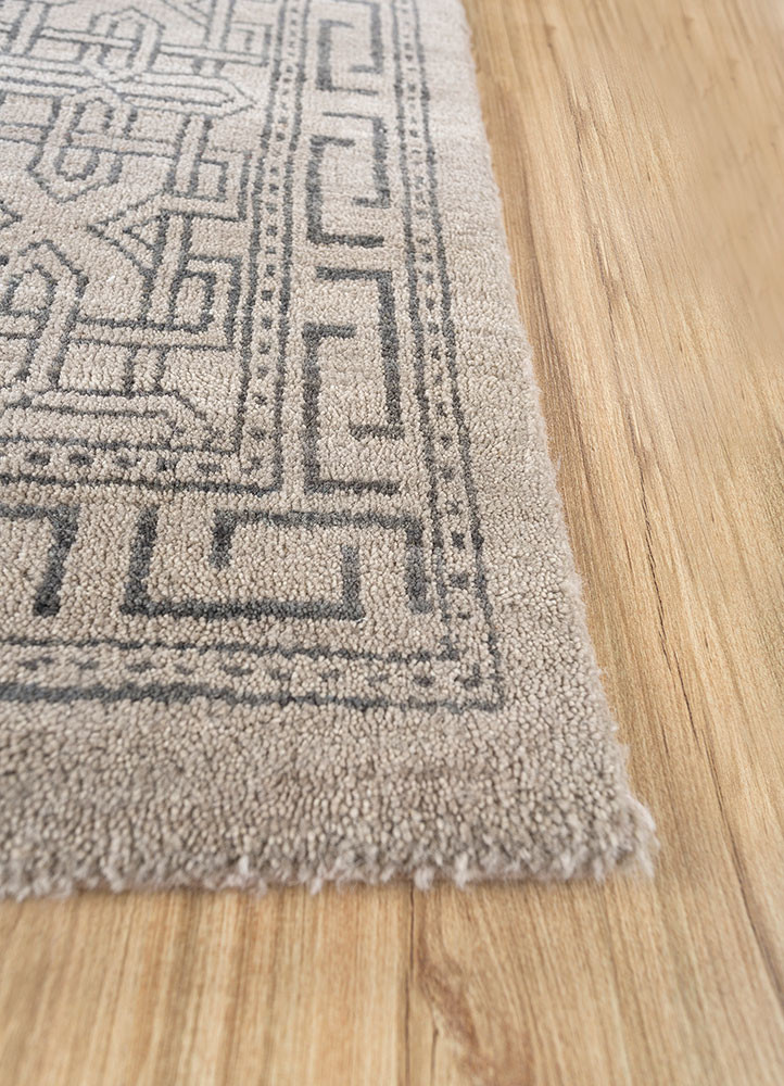 clan ivory wool hand knotted Rug - Corner clan ivory wool hand knotted Rug - Corner