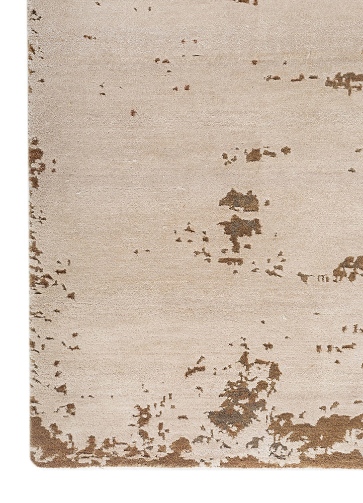 unfold by kavi ivory wool and bamboo silk hand knotted Rug - Corner unfold by kavi ivory wool and bamboo silk hand knotted Rug - Corner
