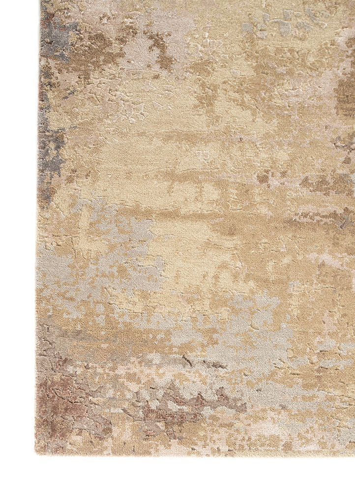 tattvam ivory wool and bamboo silk hand knotted Rug - Corner