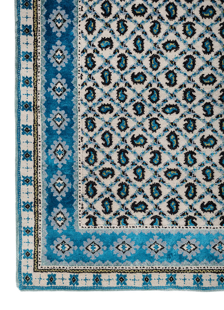 gilded age ivory wool and bamboo silk hand knotted Rug - Corner