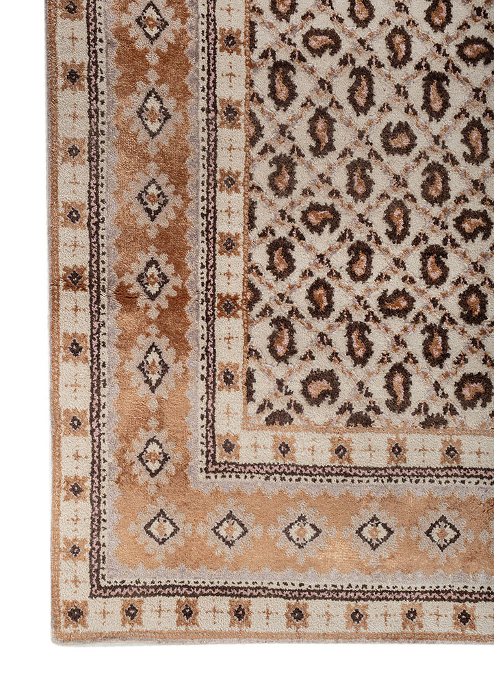 gilded age ivory wool and bamboo silk hand knotted Rug - Corner gilded age ivory wool and bamboo silk hand knotted Rug - Corner