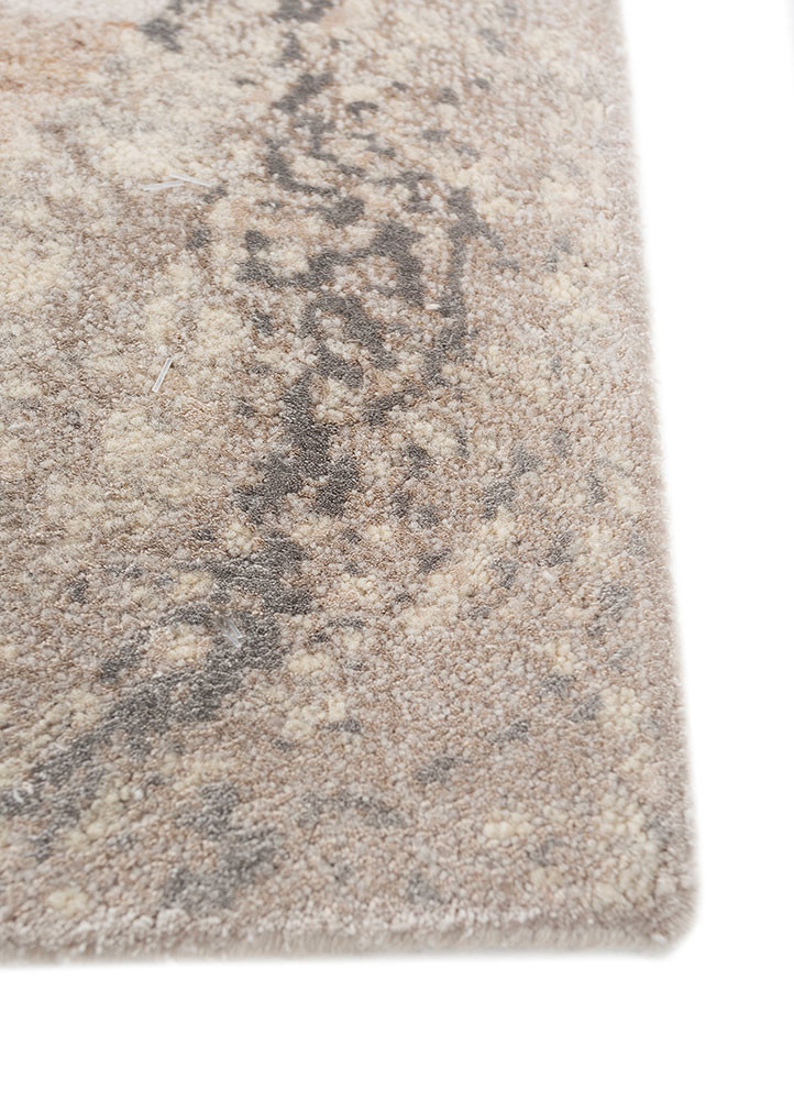 aakar by kavi ivory wool and bamboo silk hand knotted Rug - Corner