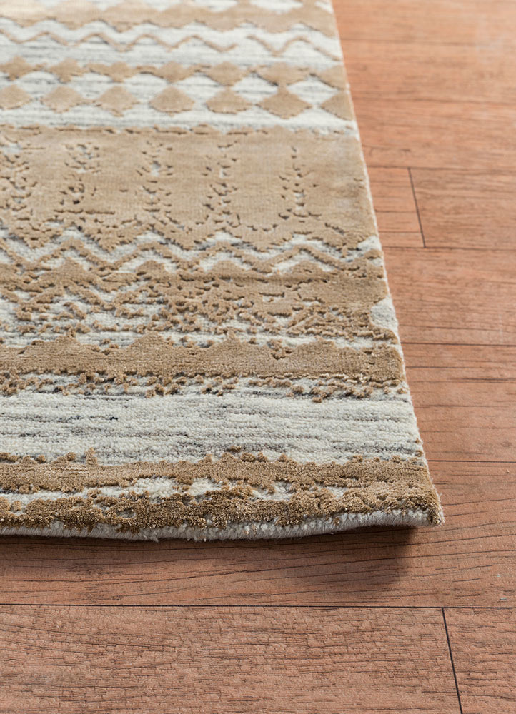 chaos theory by kavi ivory wool and bamboo silk hand knotted Rug - Corner chaos theory by kavi ivory wool and bamboo silk hand knotted Rug - Corner
