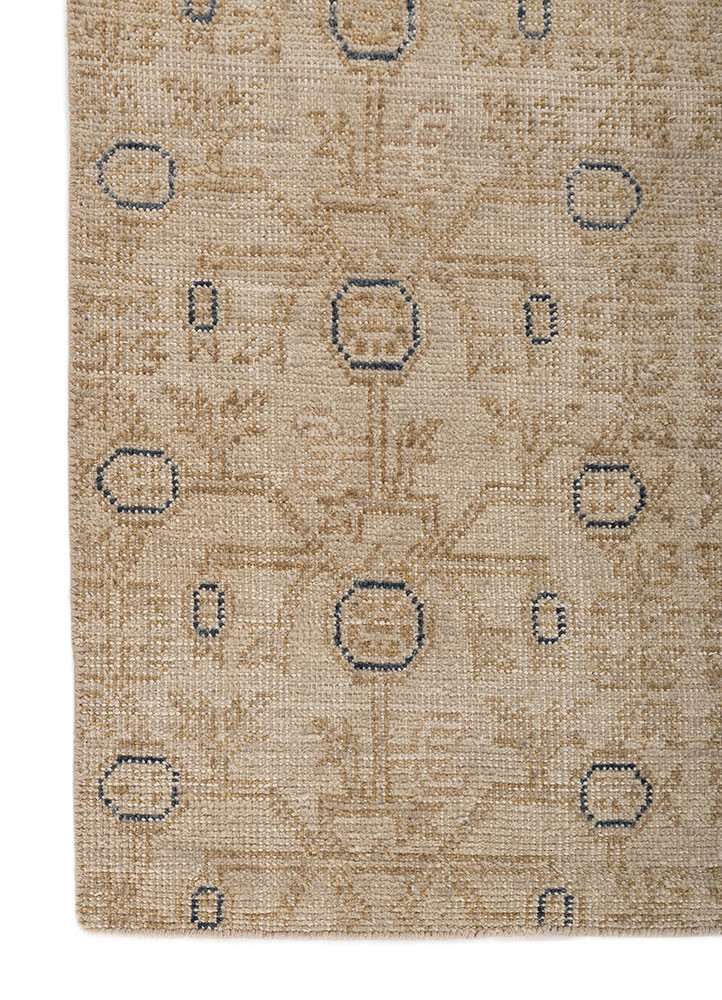 erbe ivory wool hand knotted Rug - Corner