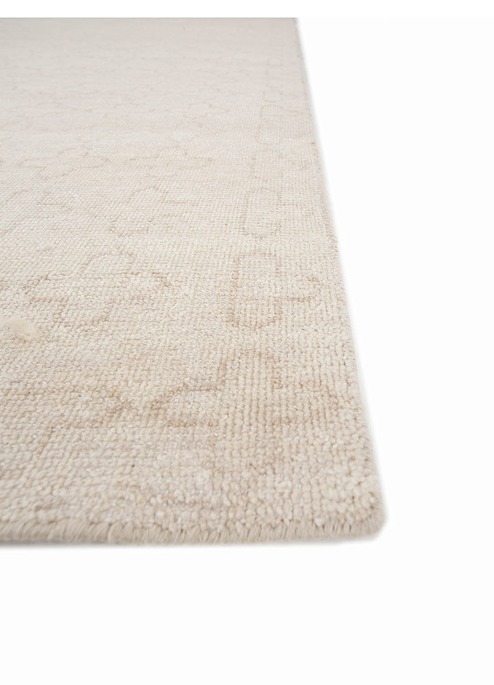 erbe ivory wool hand knotted Rug - Corner erbe ivory wool hand knotted Rug - Corner