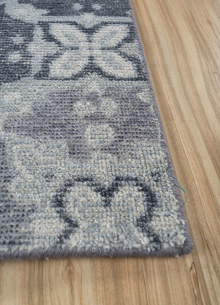 erbe blue wool hand knotted Rug - Corner