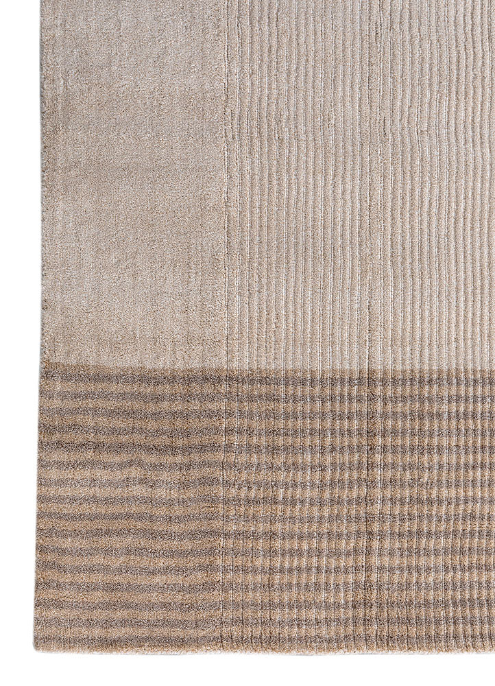 aprezo ivory acrylic hand loom Rug - Corner