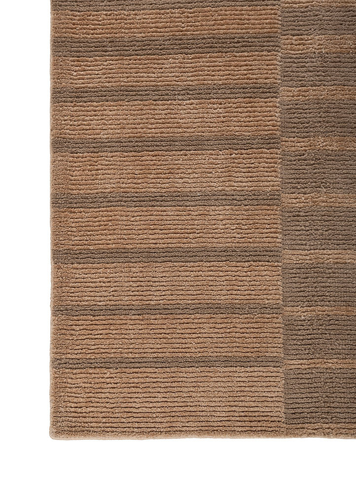 aprezo beige and brown polyester hand loom Rug - Corner aprezo beige and brown polyester hand loom Rug - Corner