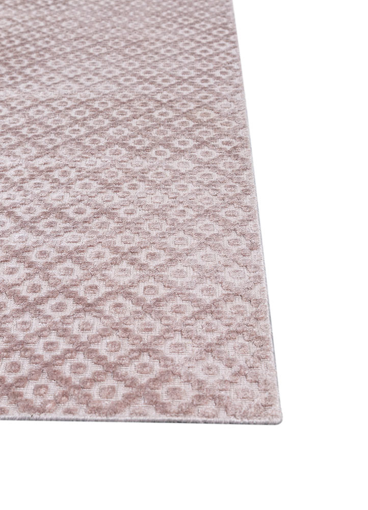 basis pink and purple viscose hand loom Rug - Corner basis pink and purple viscose hand loom Rug - Corner