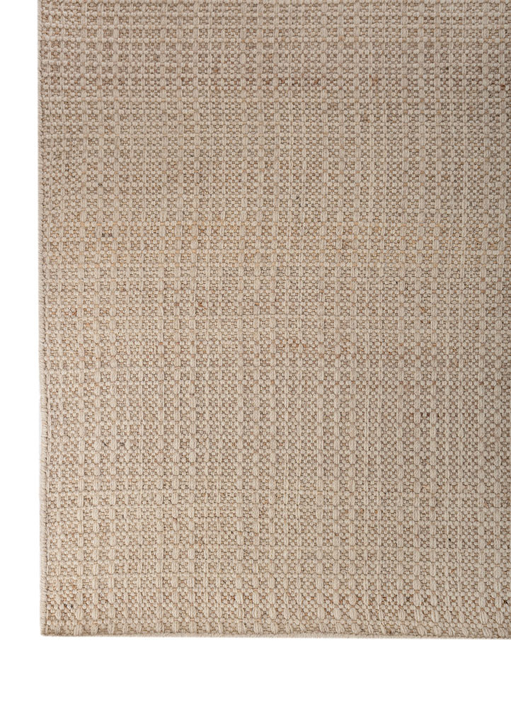 saga ivory wool hand loom Rug - Corner saga ivory wool hand loom Rug - Corner