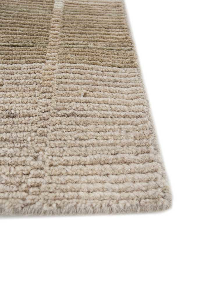 saga ivory wool hand loom Rug - Corner saga ivory wool hand loom Rug - Corner
