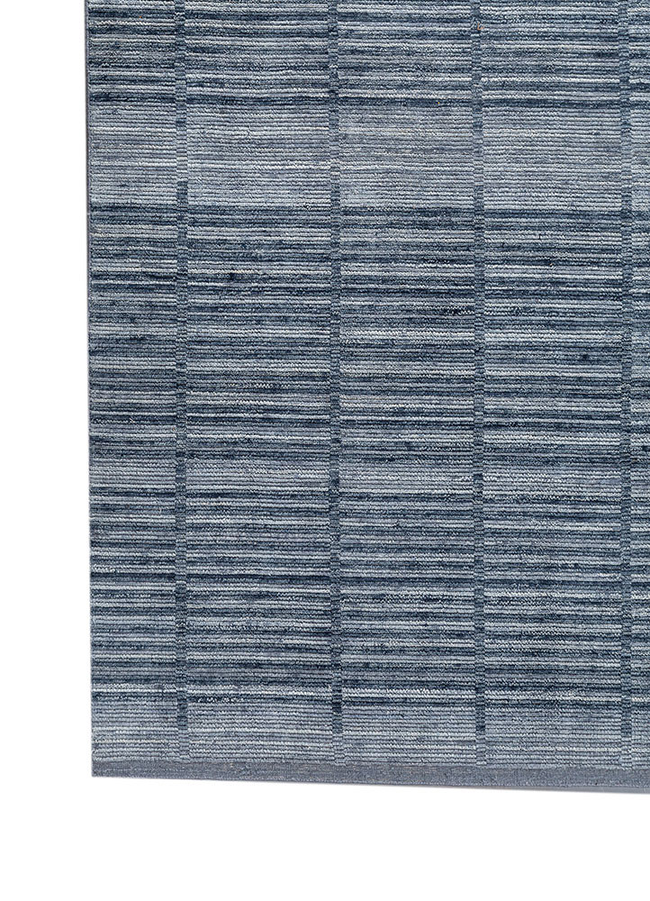 saga blue wool hand loom Rug - Corner saga blue wool hand loom Rug - Corner