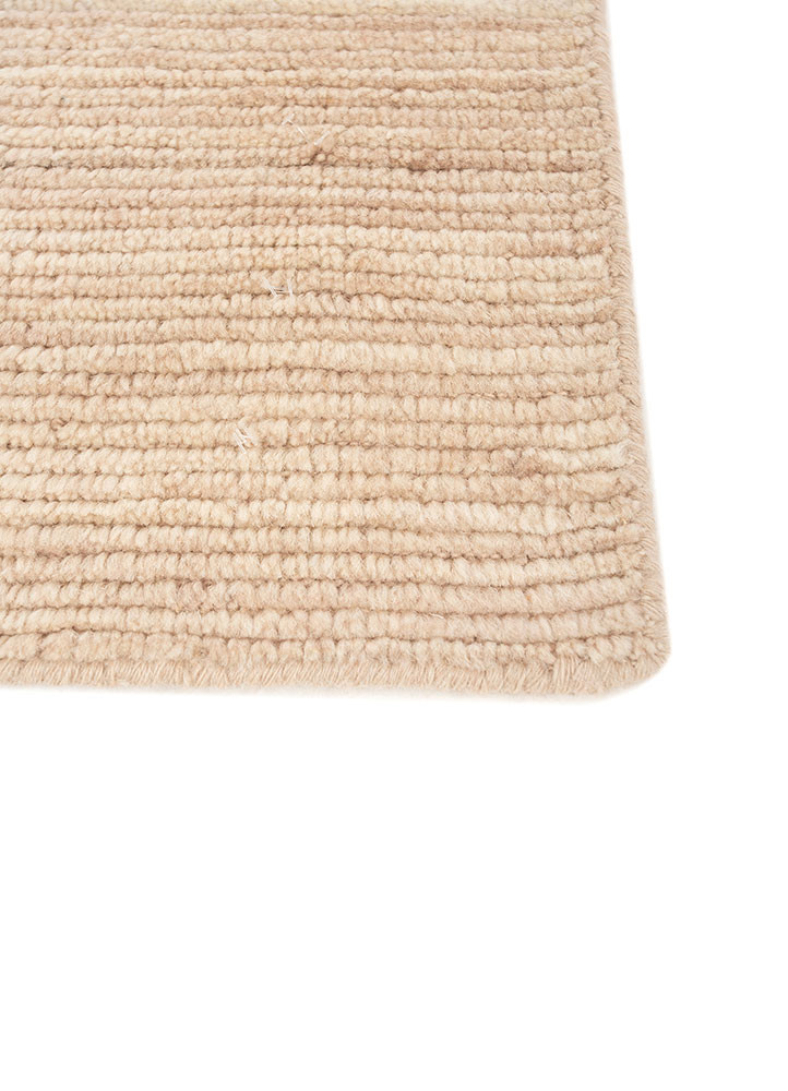 saga ivory wool hand loom Rug - Corner saga ivory wool hand loom Rug - Corner