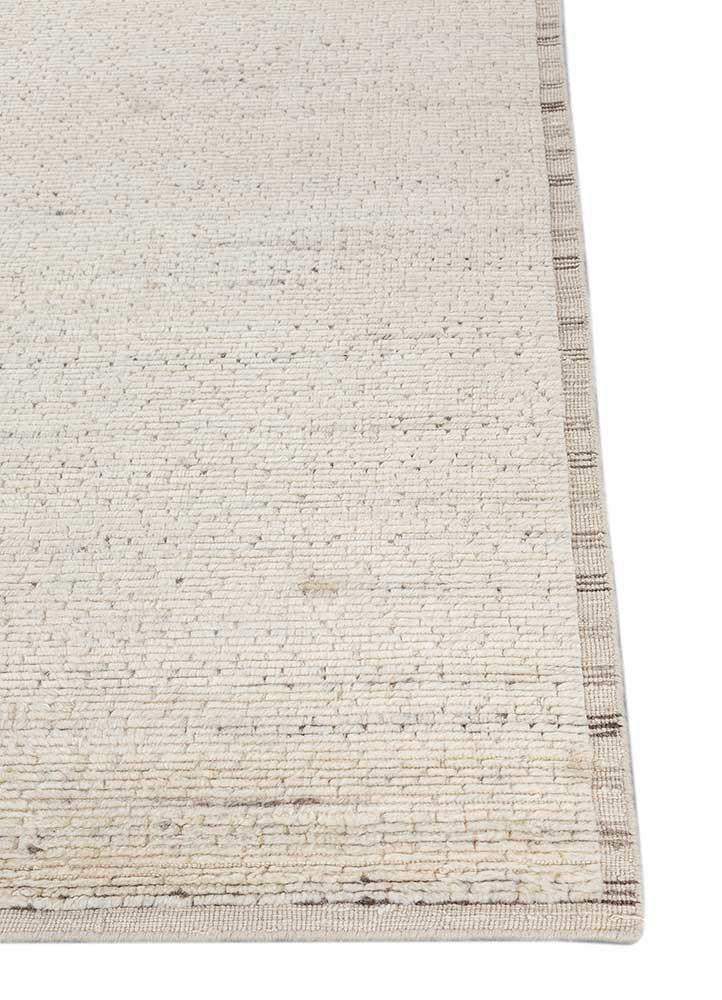 basis ivory wool hand loom Rug - Corner