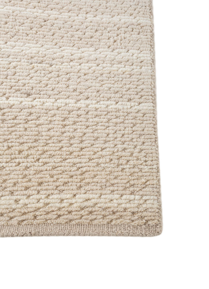 saga gold wool hand loom Rug - Corner saga gold wool hand loom Rug - Corner