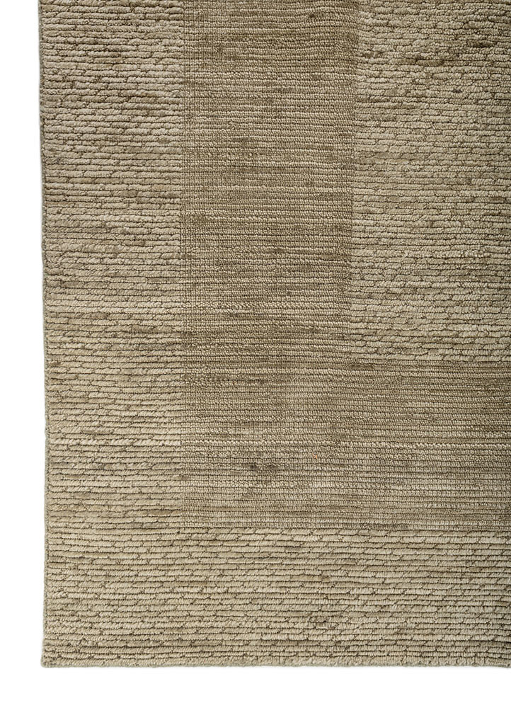 contour green wool hand loom Rug - Corner