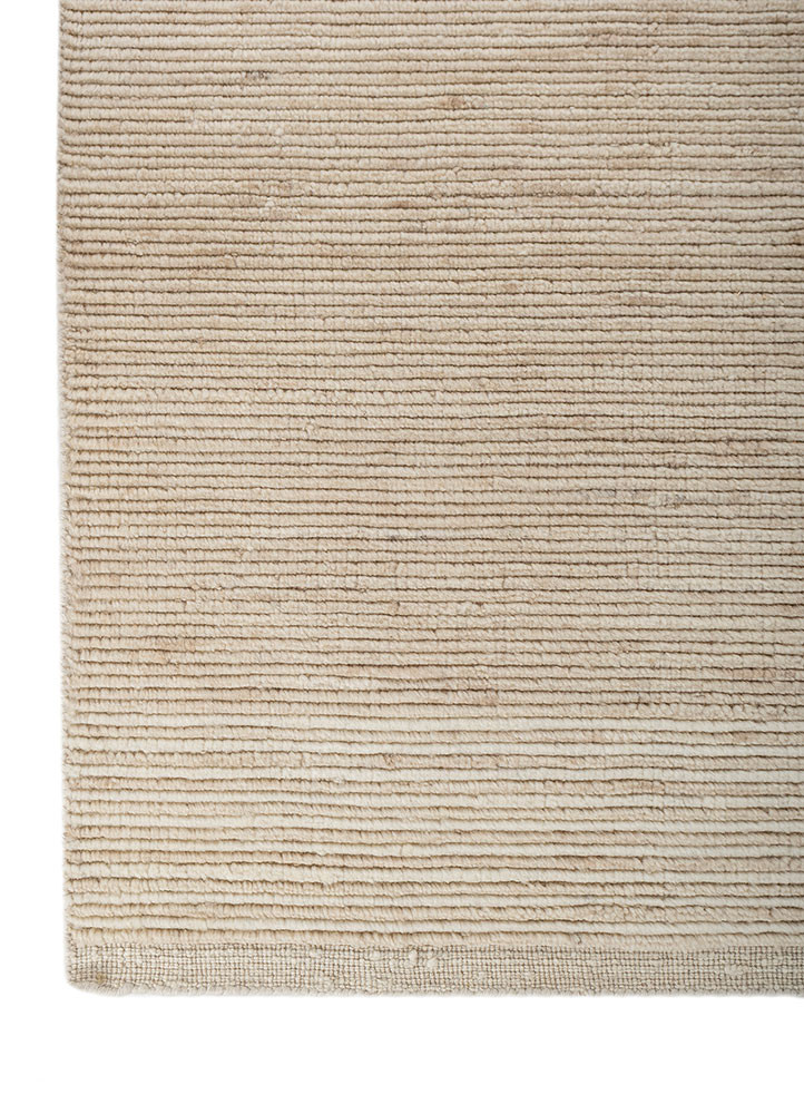 saga ivory wool hand loom Rug - Corner saga ivory wool hand loom Rug - Corner