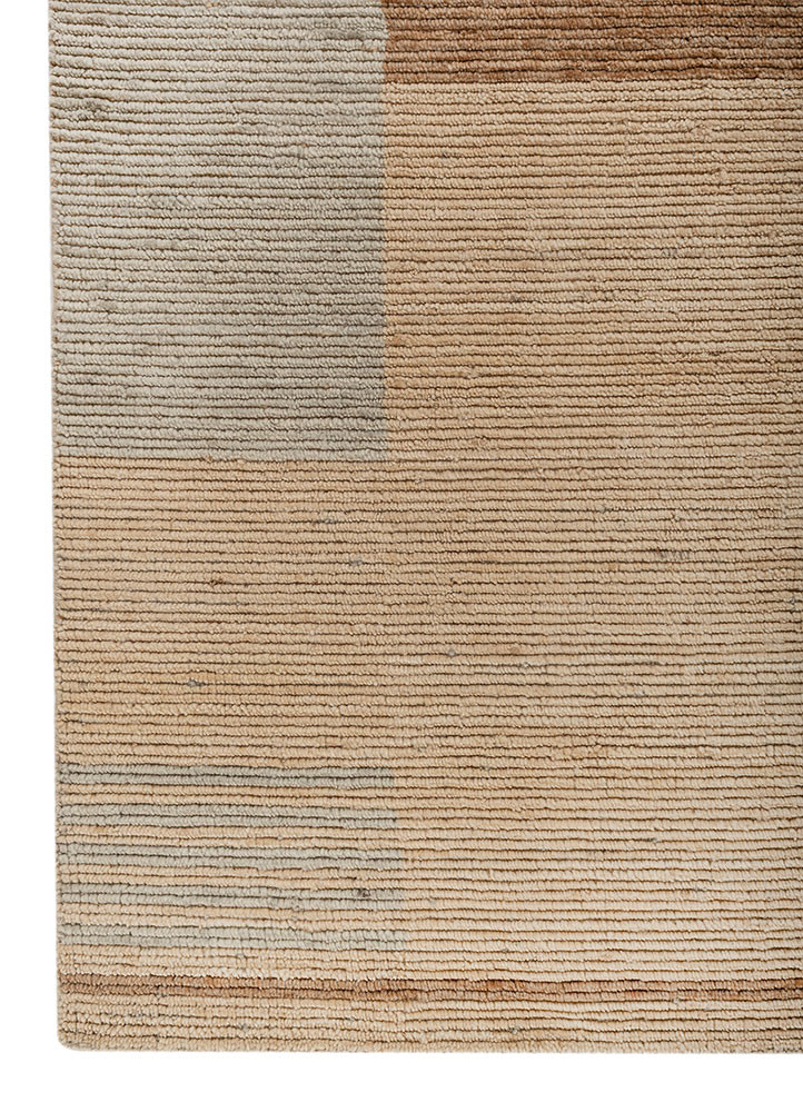 contour gold wool hand loom Rug - Corner
