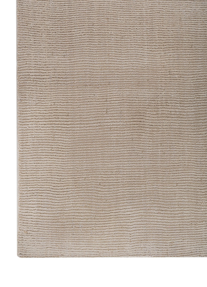 saga ivory wool and silk hand loom Rug - Corner