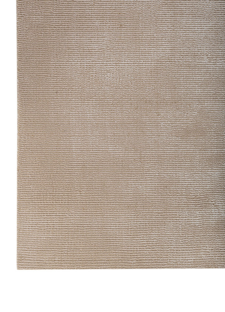 contour ivory wool hand loom Rug - Corner