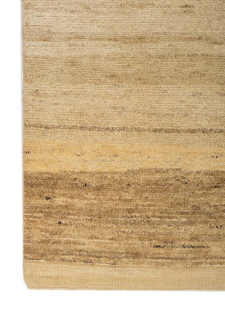 aprezo gold wool hand knotted Rug - Corner