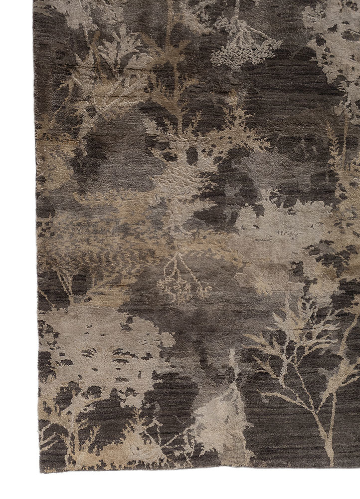 aprezo grey and black wool and silk hand knotted Rug - Corner