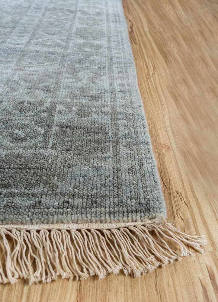 viscaya blue wool hand knotted Rug - Corner