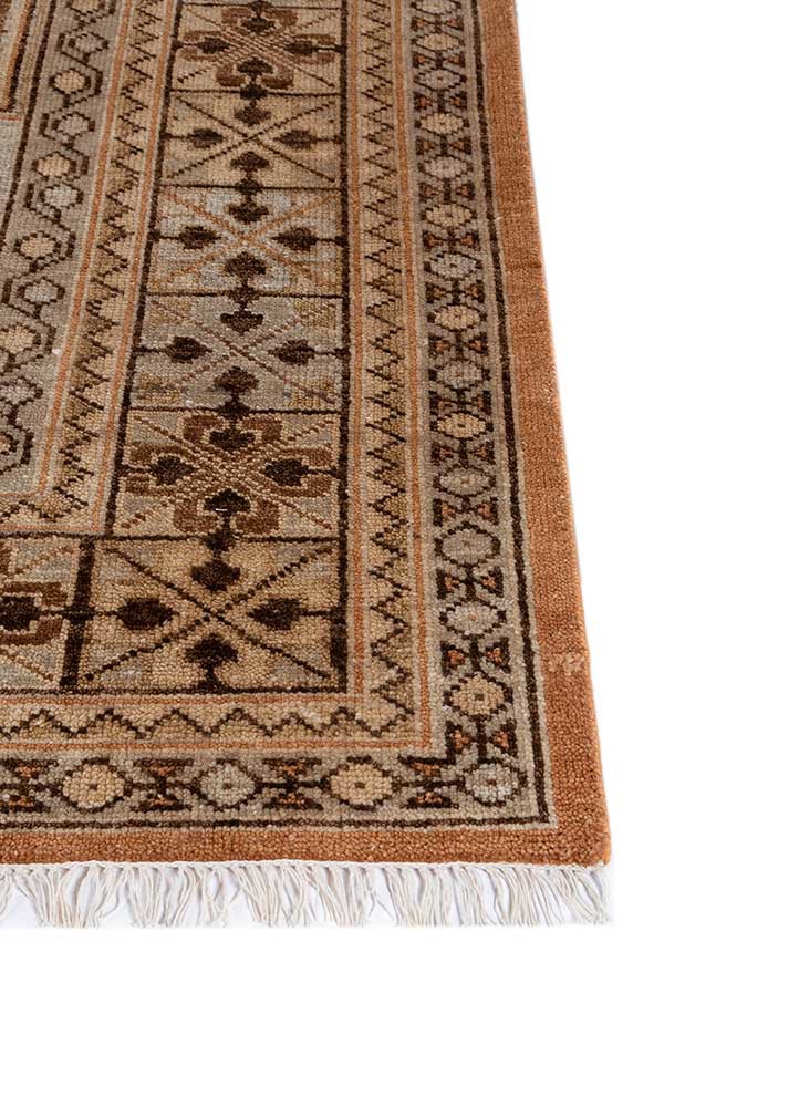 savana red and orange wool hand knotted Rug - Corner