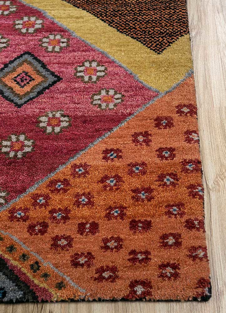 weaver art reserve grey and black wool hand knotted Rug - Corner